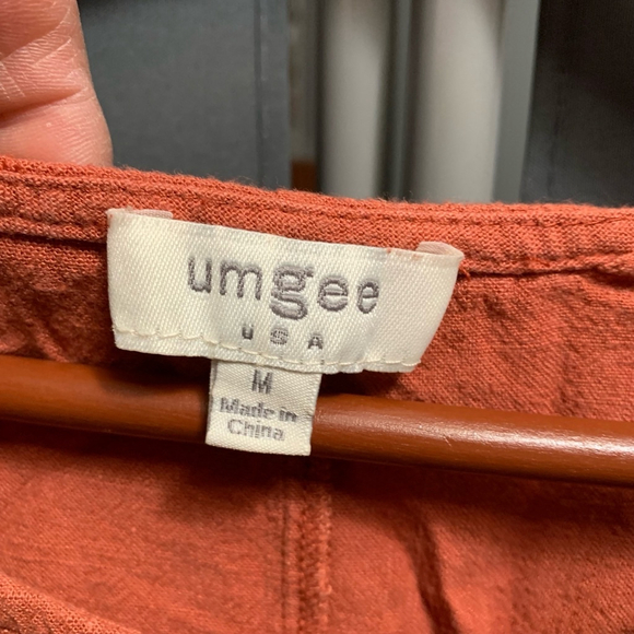 B11-Umgee Women's Animal Print Layered Bell Sleeve Tunic Top - Picture 5 of 8